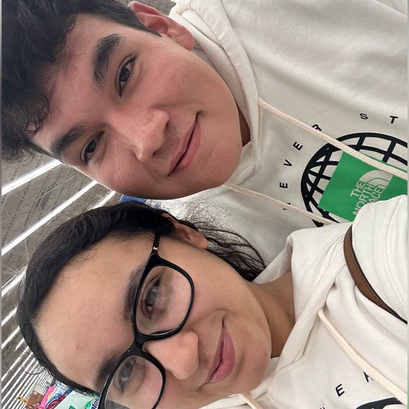 Meet your Posher, Emily - Picture 3 of 17